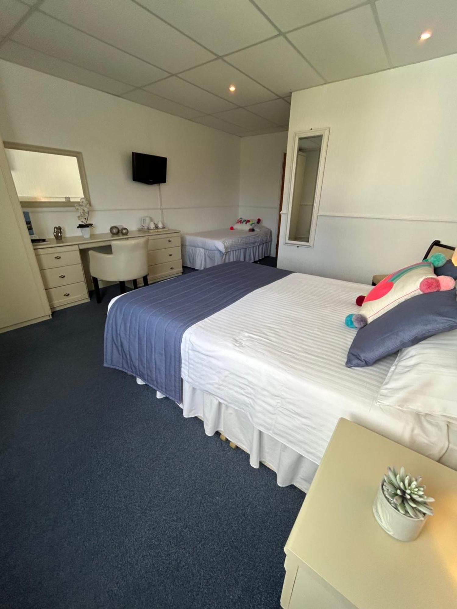 Westhill Country Hotel Saint Helier Bagian luar foto