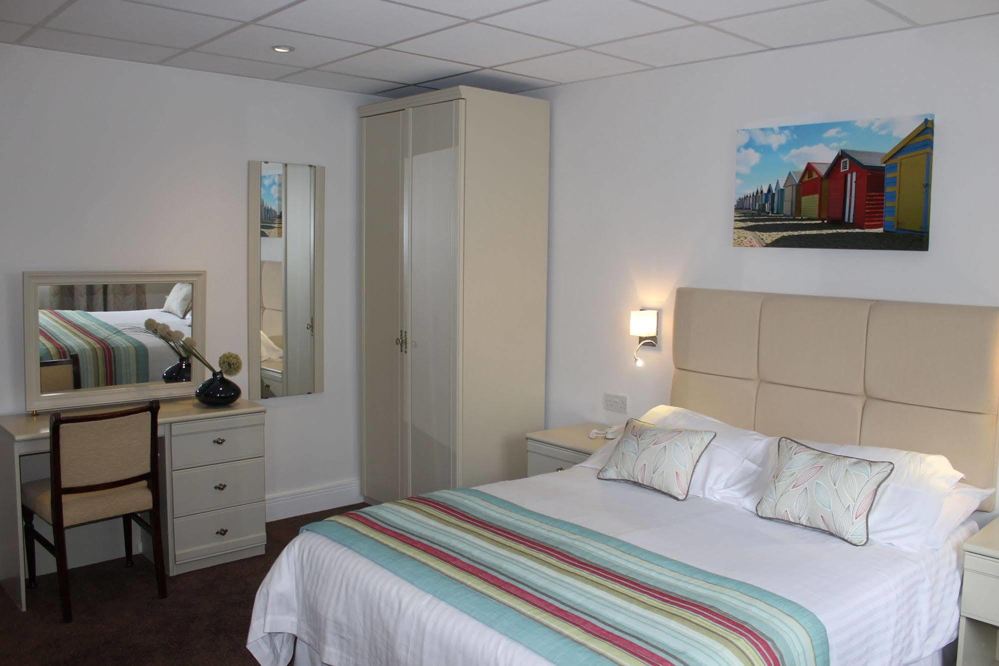 Westhill Country Hotel Saint Helier Bagian luar foto
